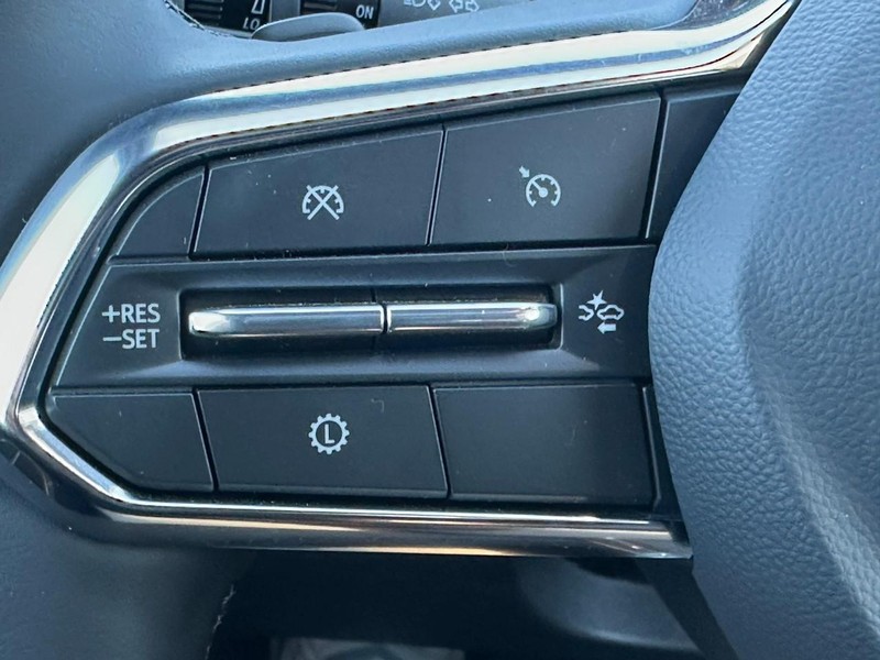 Chevrolet Equinox Vehicle Full-screen Gallery Image 11