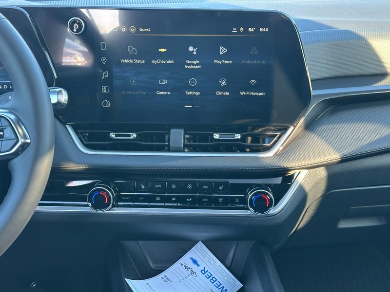 Chevrolet Equinox Vehicle Full-screen Gallery Image 8