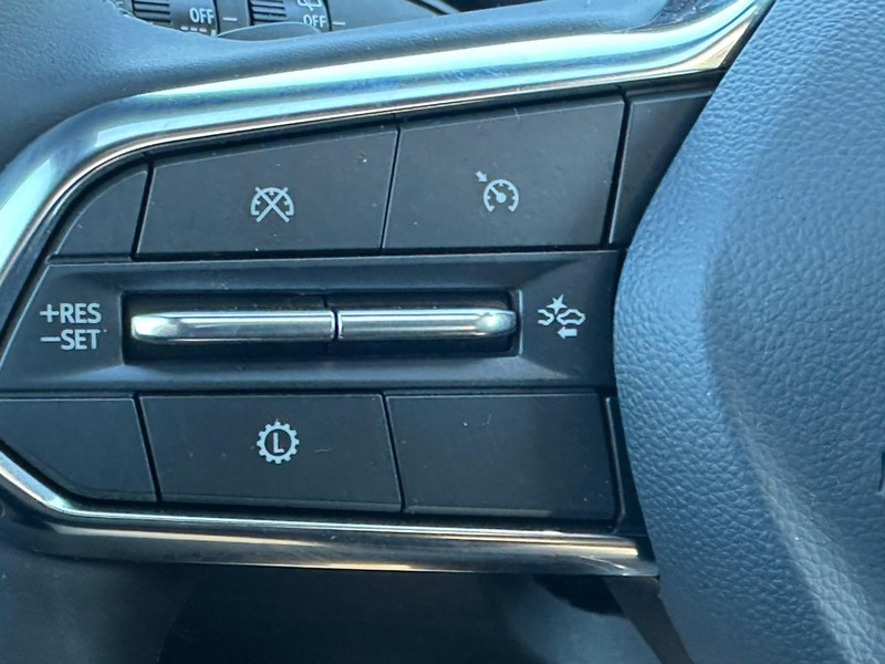 Chevrolet Equinox Vehicle Full-screen Gallery Image 12