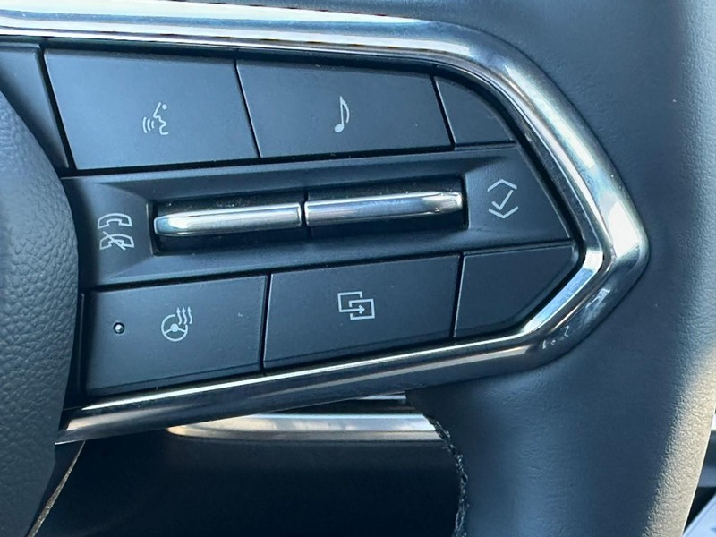 Chevrolet Equinox Vehicle Full-screen Gallery Image 13