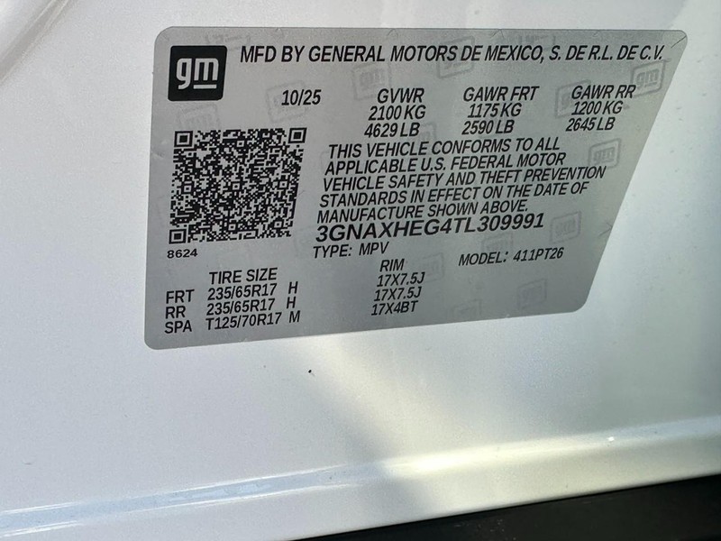 Chevrolet Equinox Vehicle Full-screen Gallery Image 16