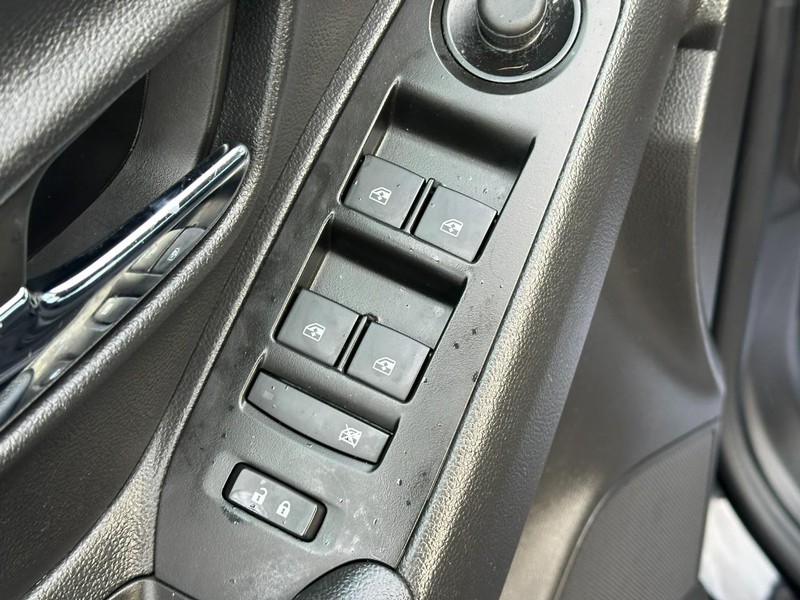 Chevrolet Trax Vehicle Full-screen Gallery Image 16