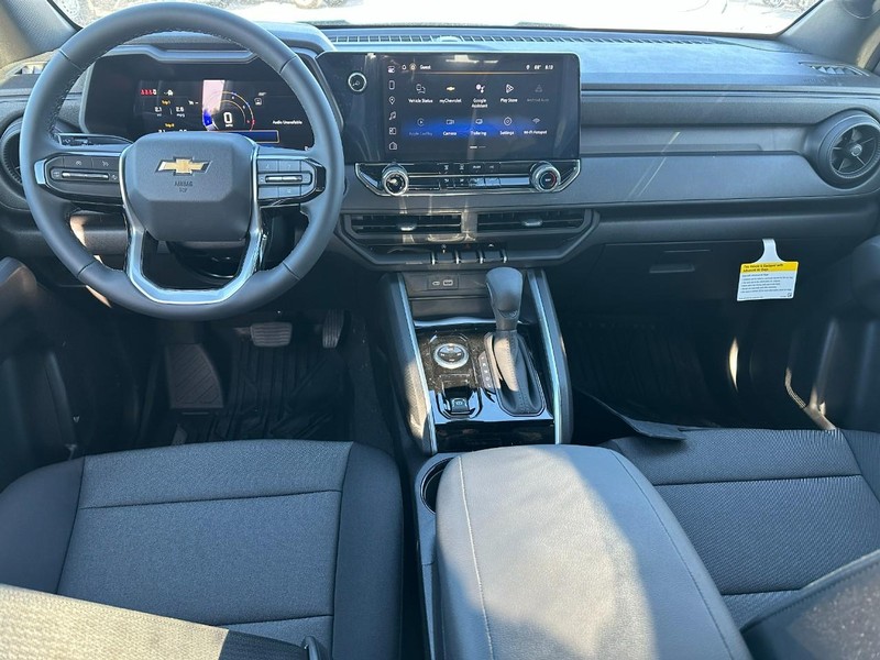 Chevrolet Colorado Vehicle Full-screen Gallery Image 5