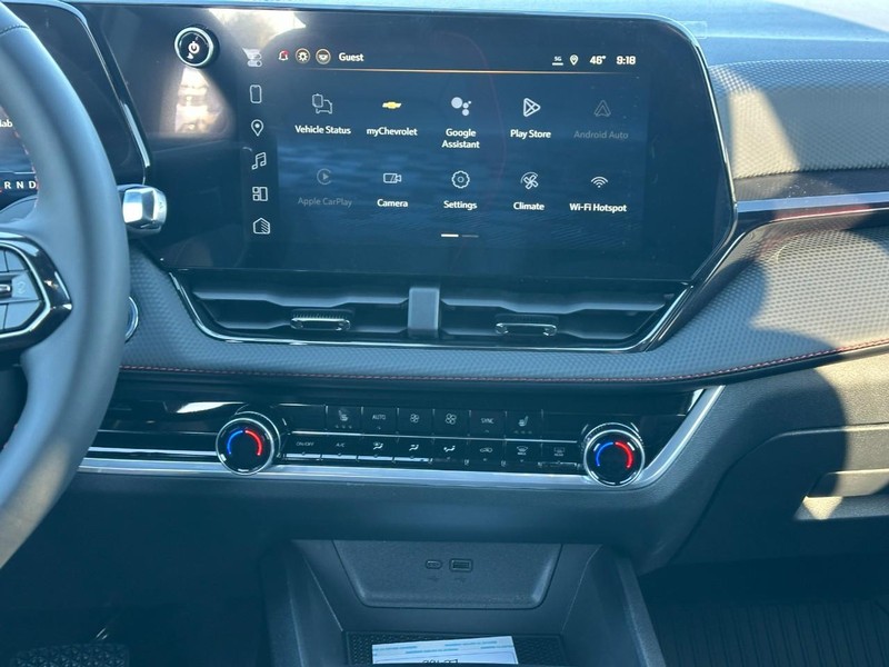 Chevrolet Equinox Vehicle Full-screen Gallery Image 7