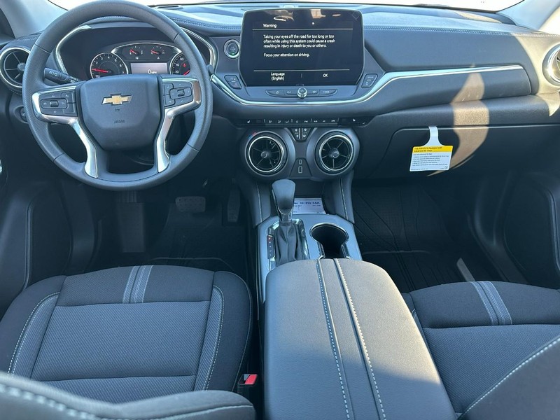 Chevrolet Blazer Vehicle Full-screen Gallery Image 5