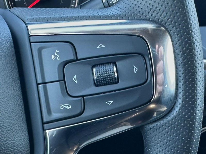 Chevrolet Blazer Vehicle Full-screen Gallery Image 12