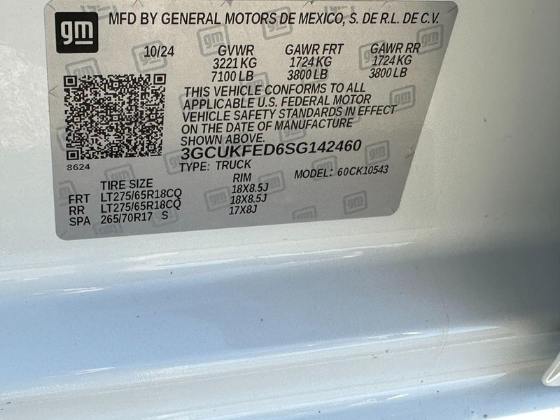 Chevrolet Silverado 1500 Vehicle Full-screen Gallery Image 23