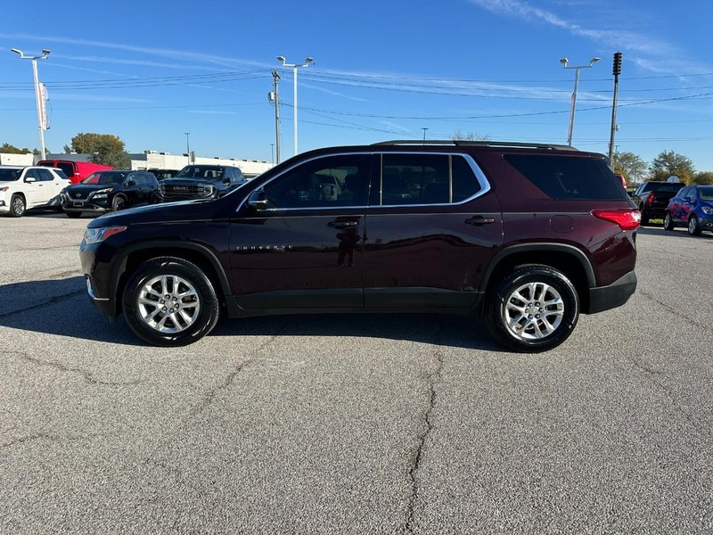 Chevrolet Traverse Vehicle Full-screen Gallery Image 2