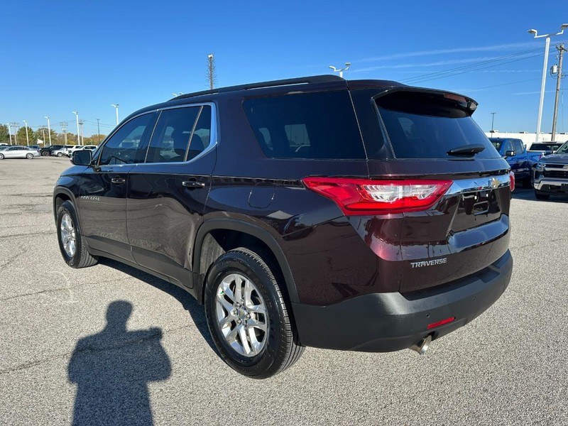 Chevrolet Traverse Vehicle Full-screen Gallery Image 3