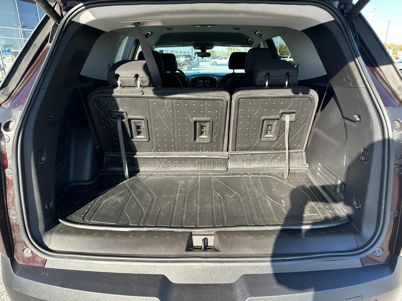 Chevrolet Traverse Vehicle Full-screen Gallery Image 5