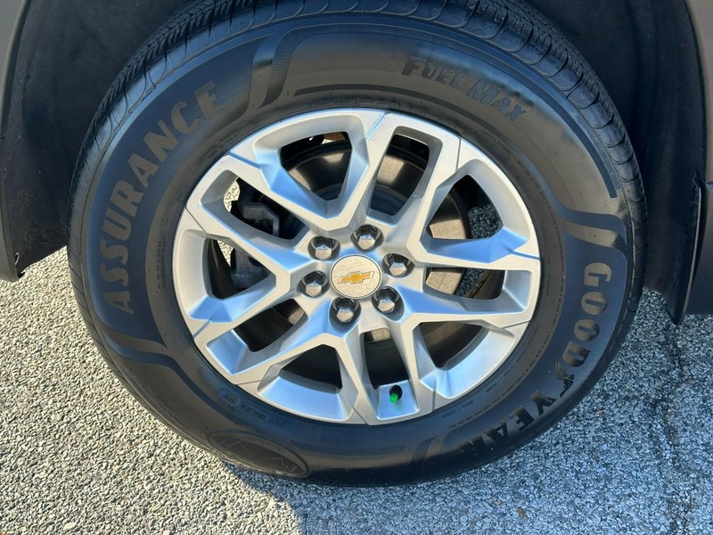 Chevrolet Traverse Vehicle Full-screen Gallery Image 6