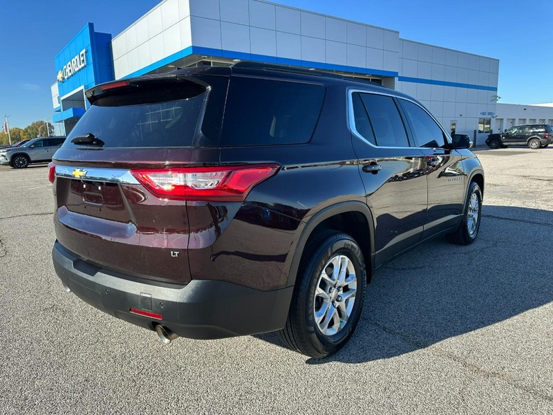 Chevrolet Traverse Vehicle Full-screen Gallery Image 7