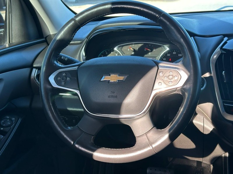 Chevrolet Traverse Vehicle Full-screen Gallery Image 14