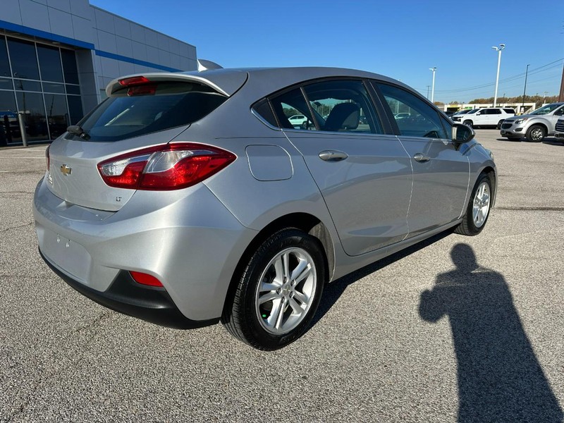 Chevrolet Cruze Vehicle Full-screen Gallery Image 6