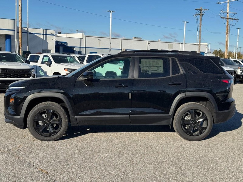 Chevrolet Equinox Vehicle Full-screen Gallery Image 2