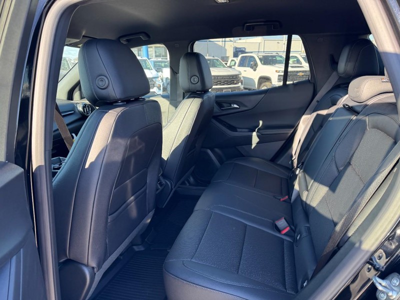 Chevrolet Equinox Vehicle Full-screen Gallery Image 5