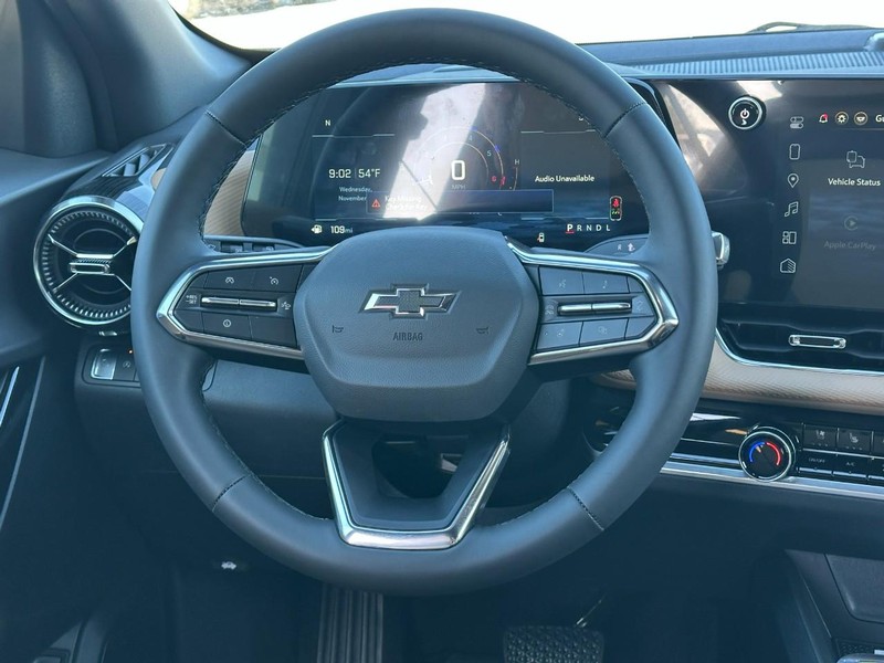 Chevrolet Equinox Vehicle Full-screen Gallery Image 6