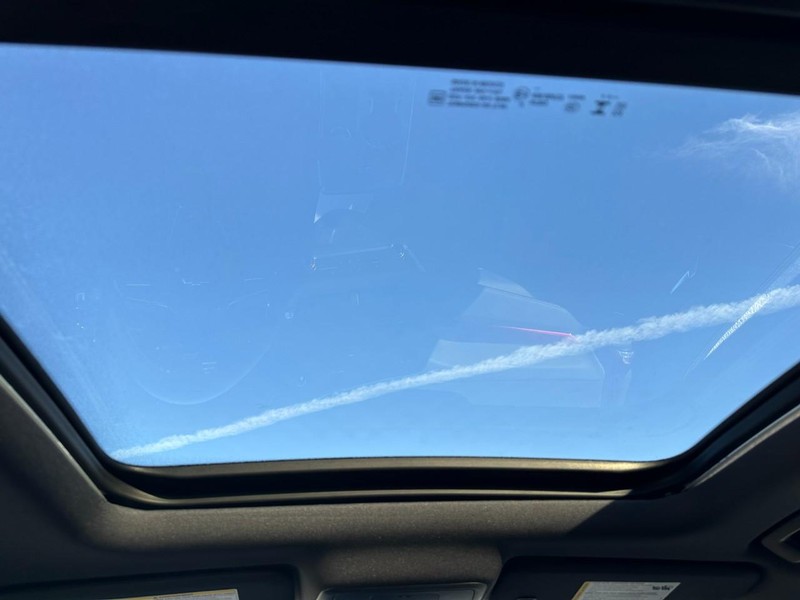 Chevrolet Equinox Vehicle Full-screen Gallery Image 5