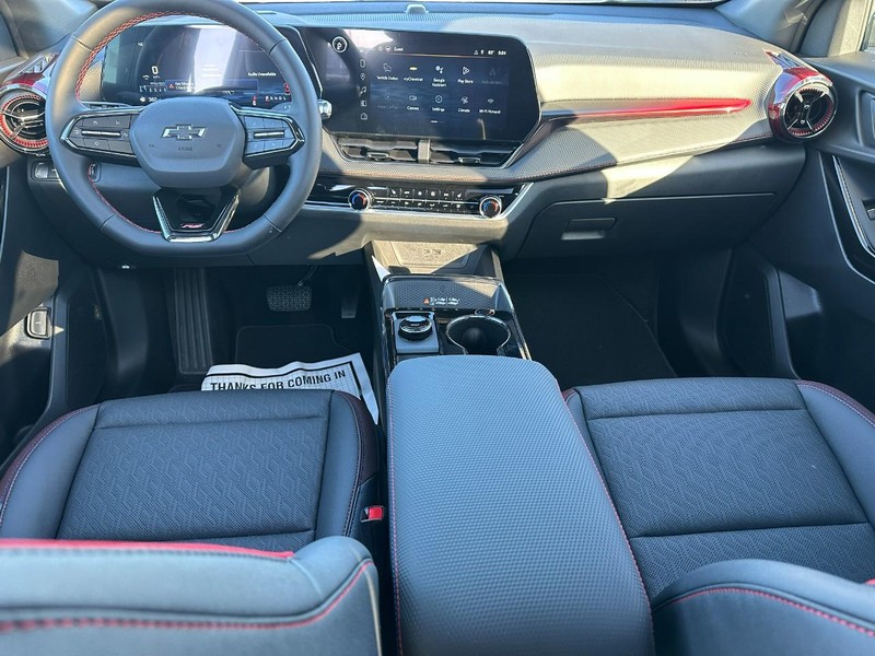 Chevrolet Equinox Vehicle Full-screen Gallery Image 6