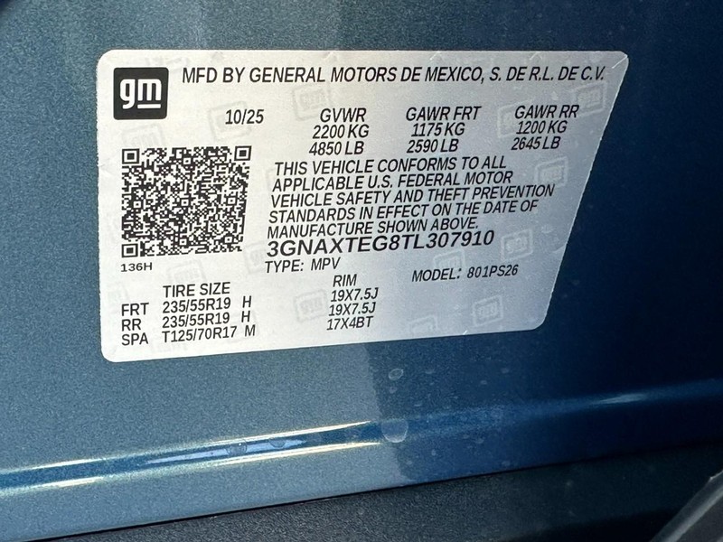 Chevrolet Equinox Vehicle Full-screen Gallery Image 16