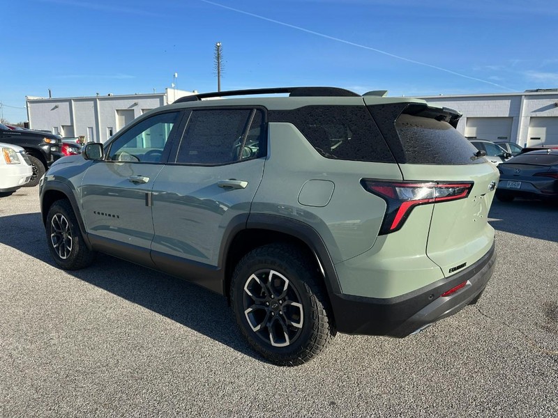 Chevrolet Equinox Vehicle Full-screen Gallery Image 3