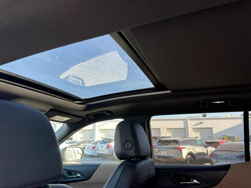 Chevrolet Equinox Vehicle Full-screen Gallery Image 5