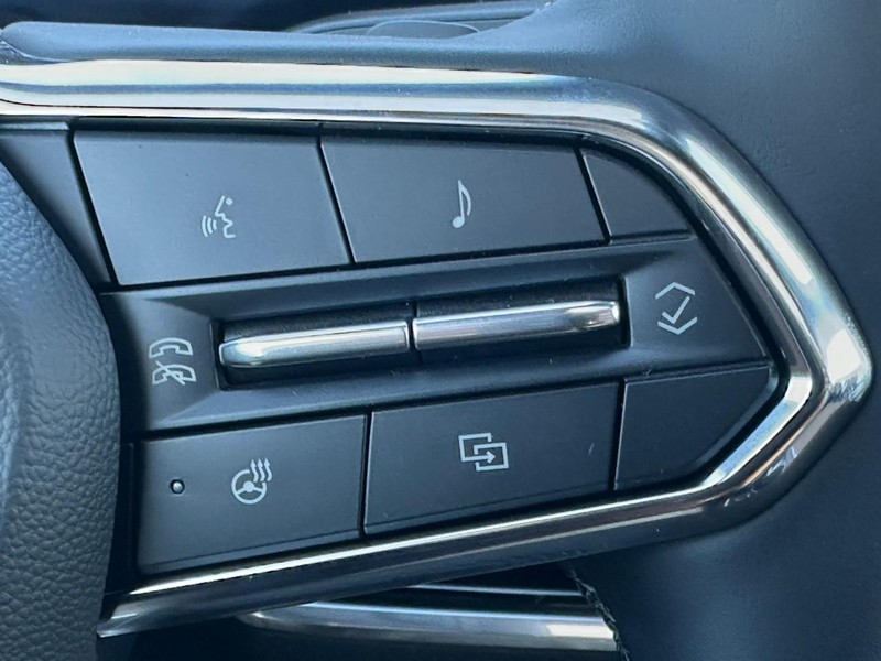 Chevrolet Equinox Vehicle Full-screen Gallery Image 13