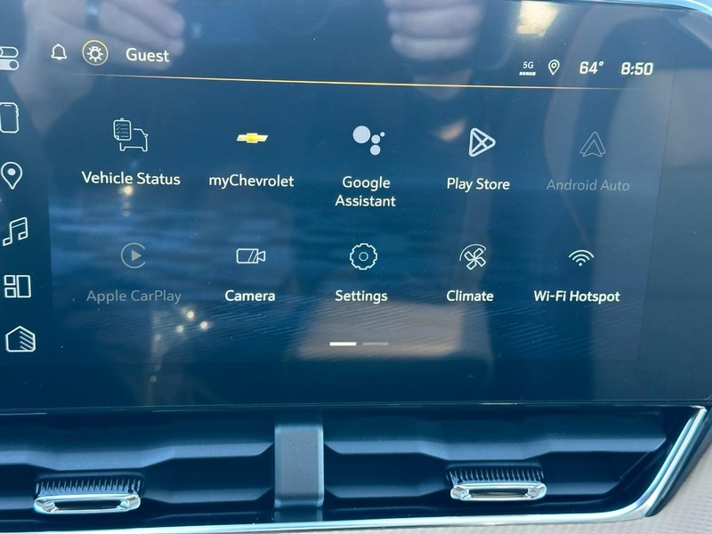 Chevrolet Equinox Vehicle Full-screen Gallery Image 14