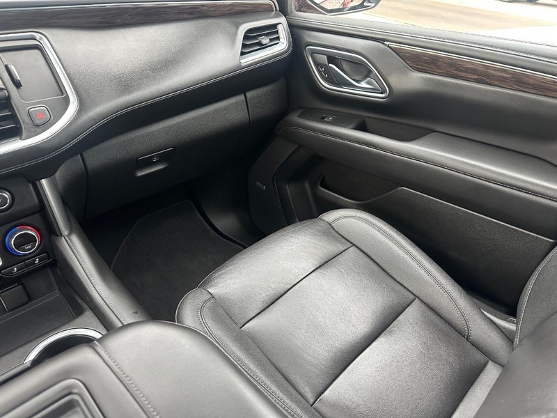 Chevrolet Tahoe Vehicle Full-screen Gallery Image 18