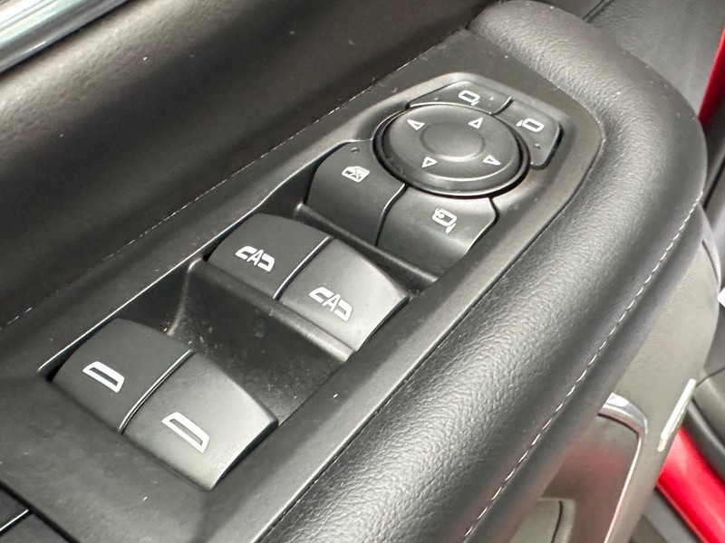 Chevrolet Tahoe Vehicle Full-screen Gallery Image 19