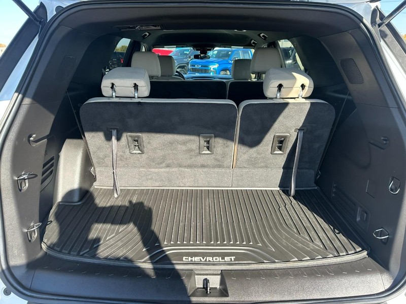 Chevrolet Traverse Vehicle Full-screen Gallery Image 5
