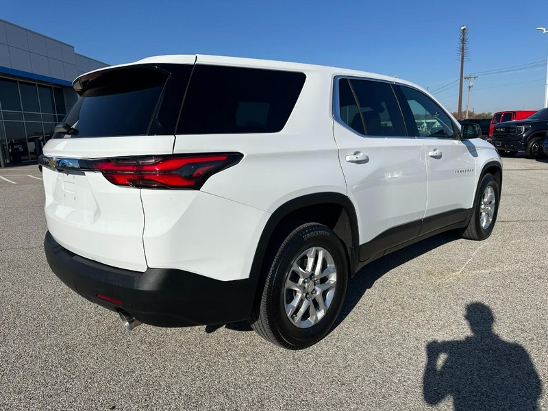 Chevrolet Traverse Vehicle Full-screen Gallery Image 6