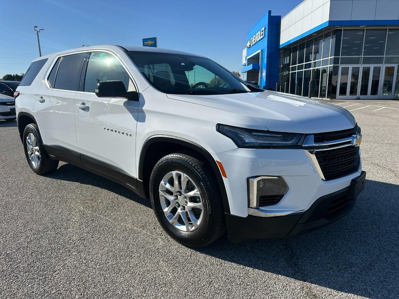 Chevrolet Traverse Vehicle Full-screen Gallery Image 8