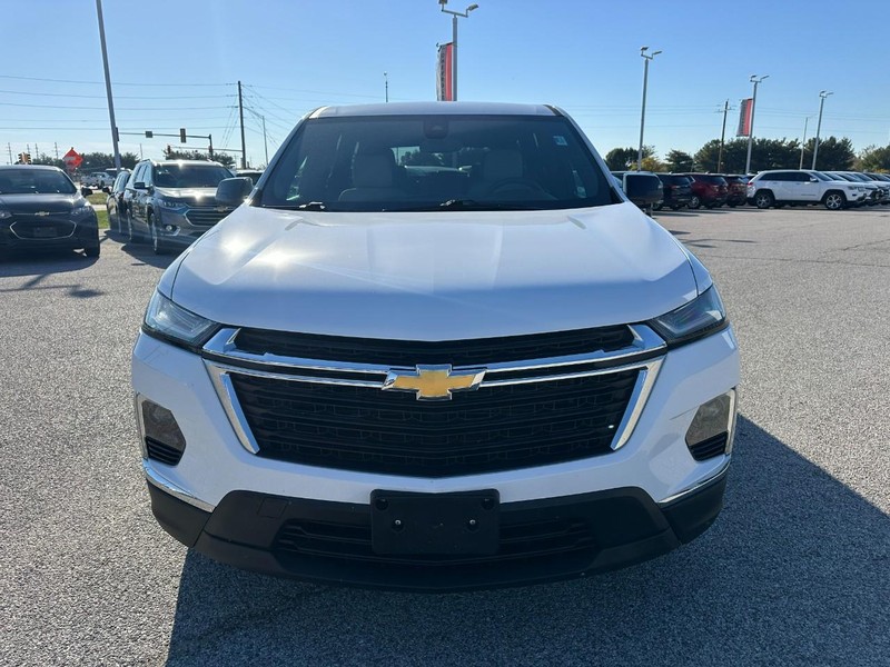 Chevrolet Traverse Vehicle Full-screen Gallery Image 9