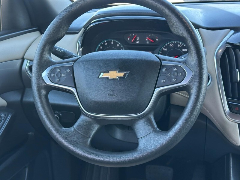 Chevrolet Traverse Vehicle Full-screen Gallery Image 14