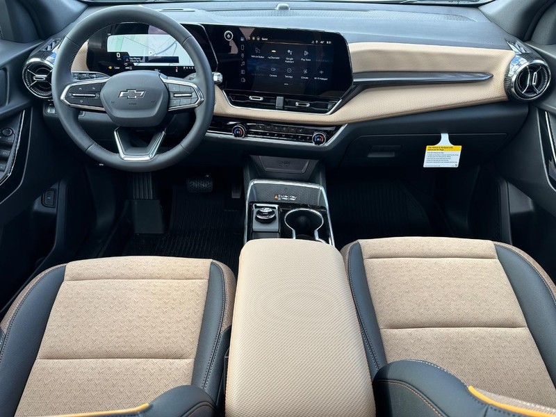Chevrolet Equinox Vehicle Full-screen Gallery Image 7