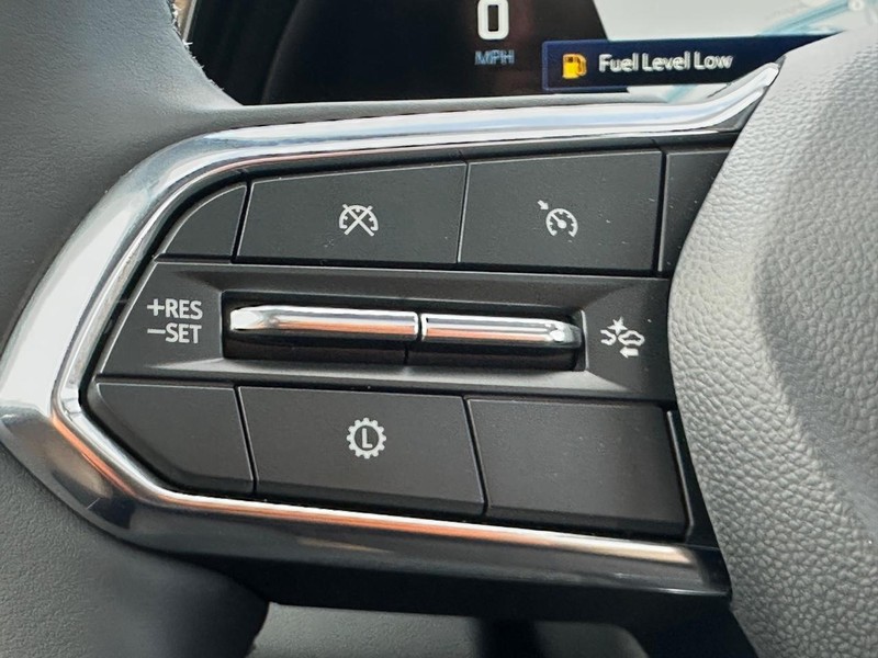 Chevrolet Equinox Vehicle Full-screen Gallery Image 9