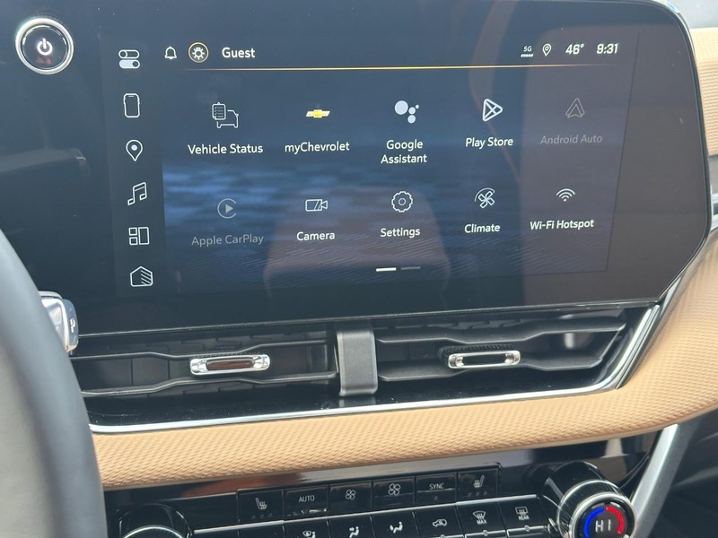 Chevrolet Equinox Vehicle Full-screen Gallery Image 12