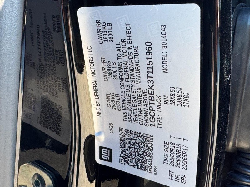 Chevrolet Colorado Vehicle Full-screen Gallery Image 17