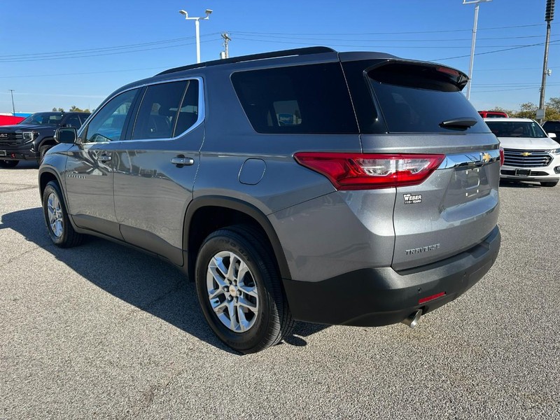 Chevrolet Traverse Vehicle Full-screen Gallery Image 3