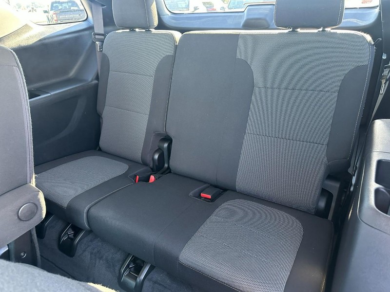 Chevrolet Traverse Vehicle Full-screen Gallery Image 11