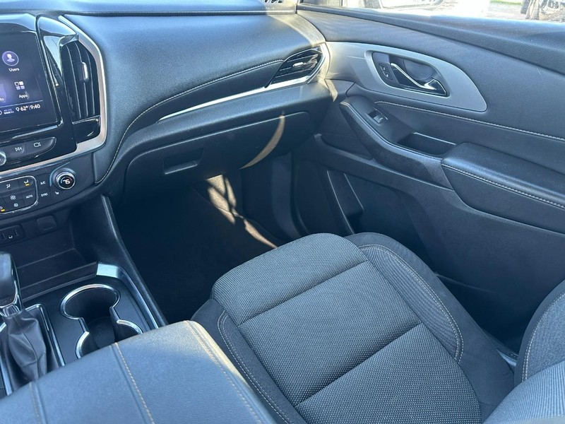 Chevrolet Traverse Vehicle Full-screen Gallery Image 17