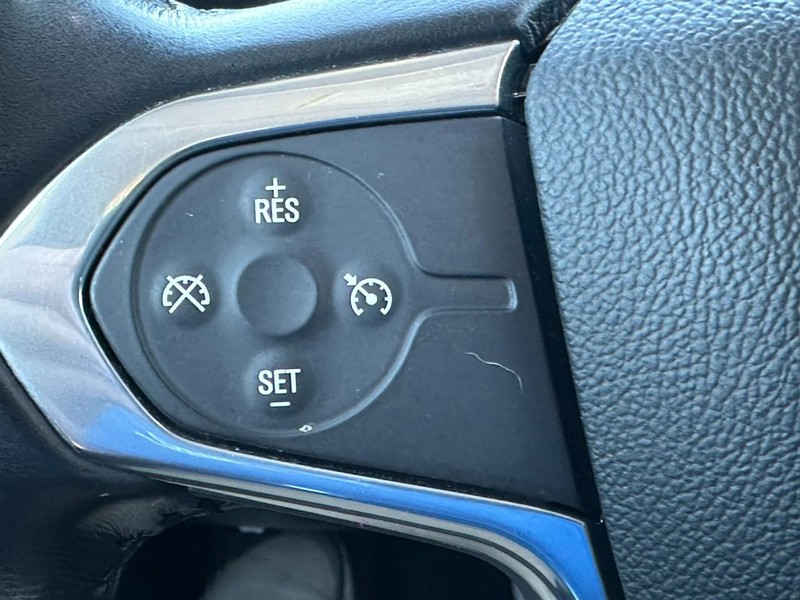 Chevrolet Traverse Vehicle Full-screen Gallery Image 20