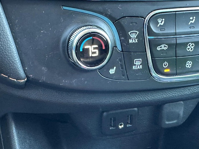 Chevrolet Traverse Vehicle Full-screen Gallery Image 23