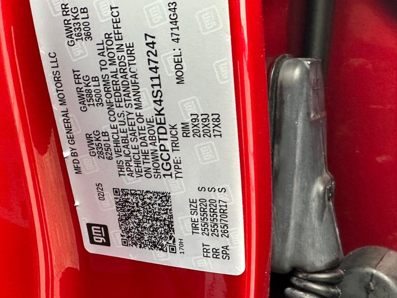 Chevrolet Colorado Vehicle Full-screen Gallery Image 25