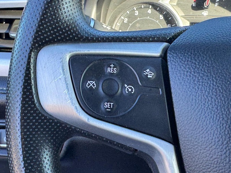 GMC Acadia Vehicle Full-screen Gallery Image 20