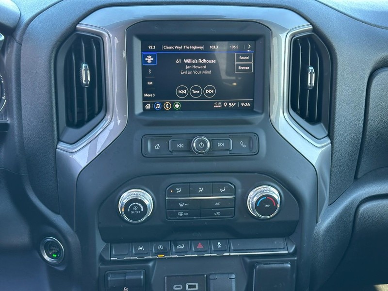 GMC Sierra 1500 Vehicle Full-screen Gallery Image 13