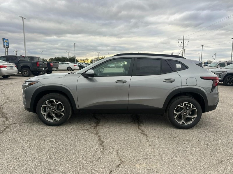 Chevrolet Trax Vehicle Full-screen Gallery Image 2