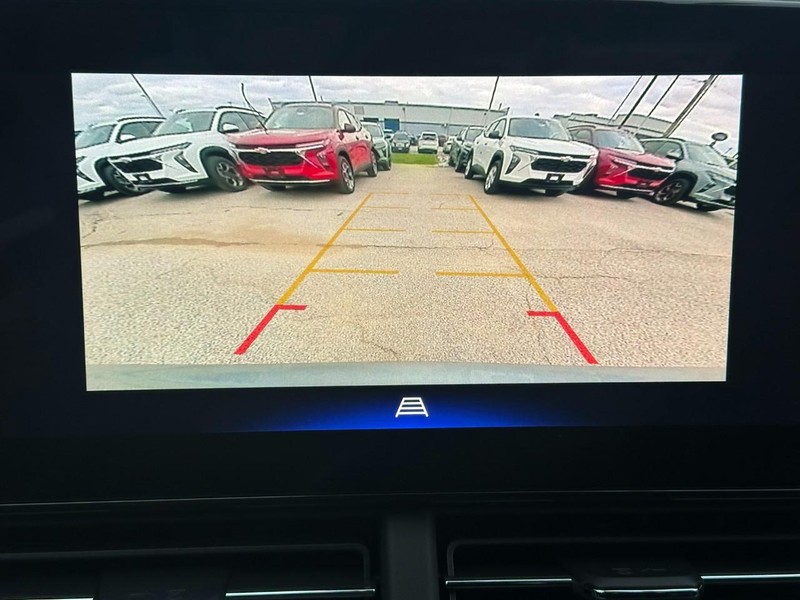 Chevrolet Trax Vehicle Full-screen Gallery Image 14