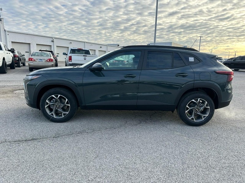 Chevrolet Trax Vehicle Full-screen Gallery Image 2